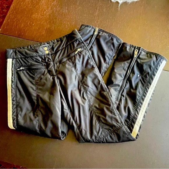 A Diamond in the Snow - Picture 8 of 10